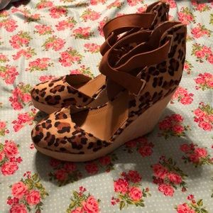 Leopard wedges